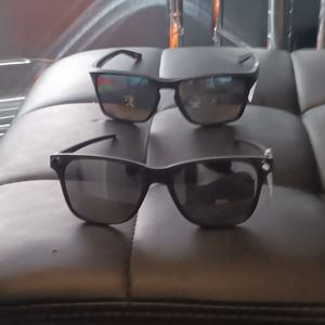 Brand new Oakley Holbrook sunglasses